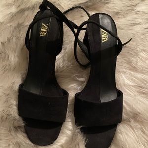 Zara like new suede strap block heels sandal